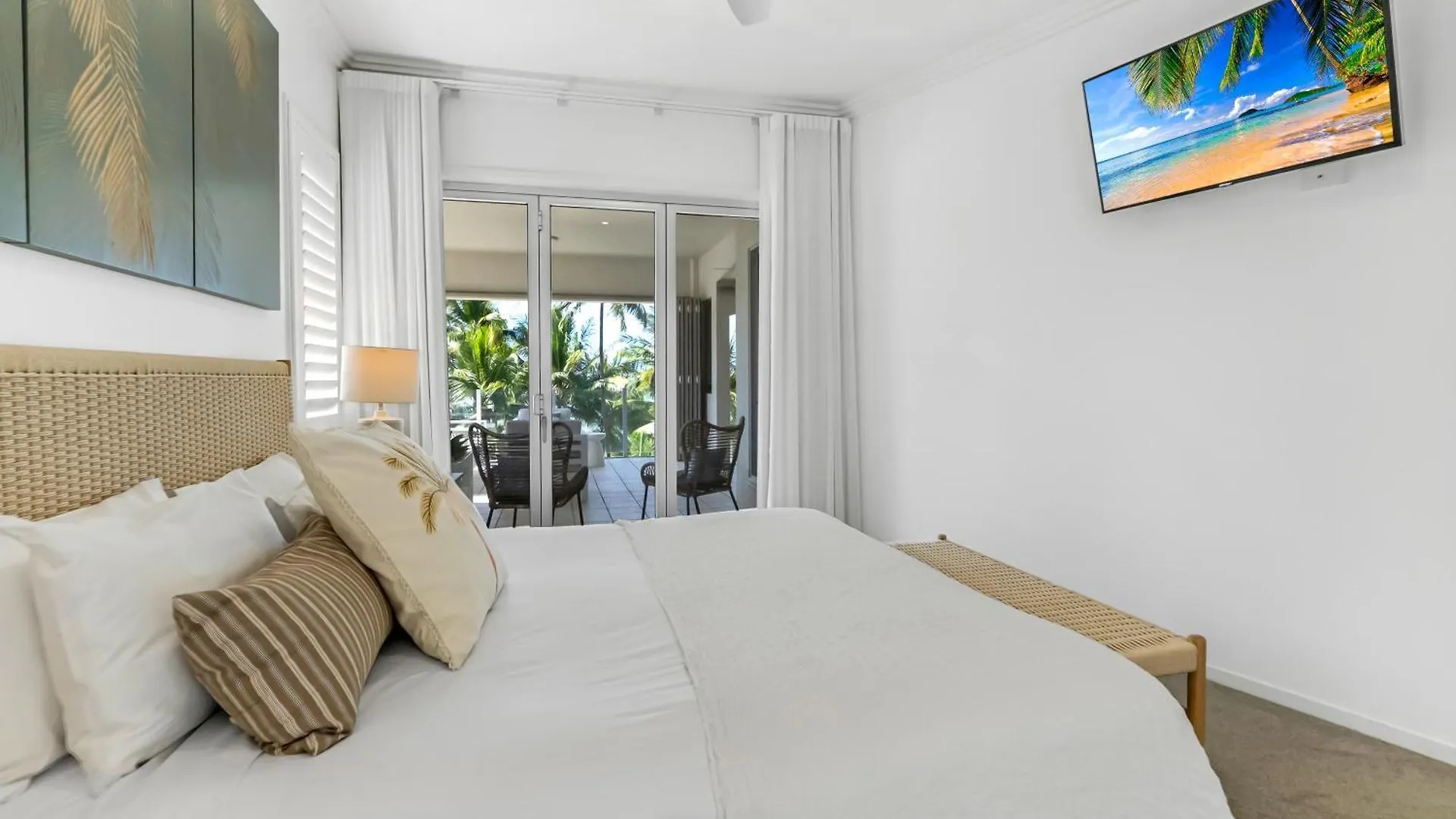 Blanco At Island Views—Beautiful Beachfront Living Palm Cove Apartamento
