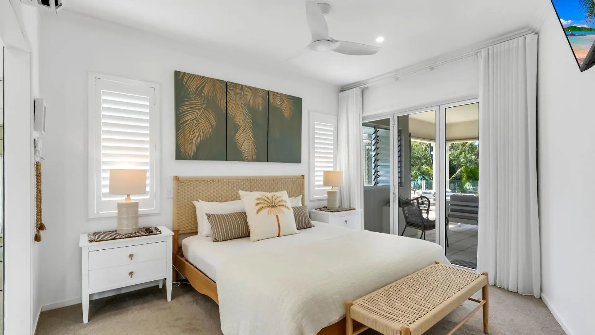 Blanco At Island Views—Beautiful Beachfront Living Palm Cove
