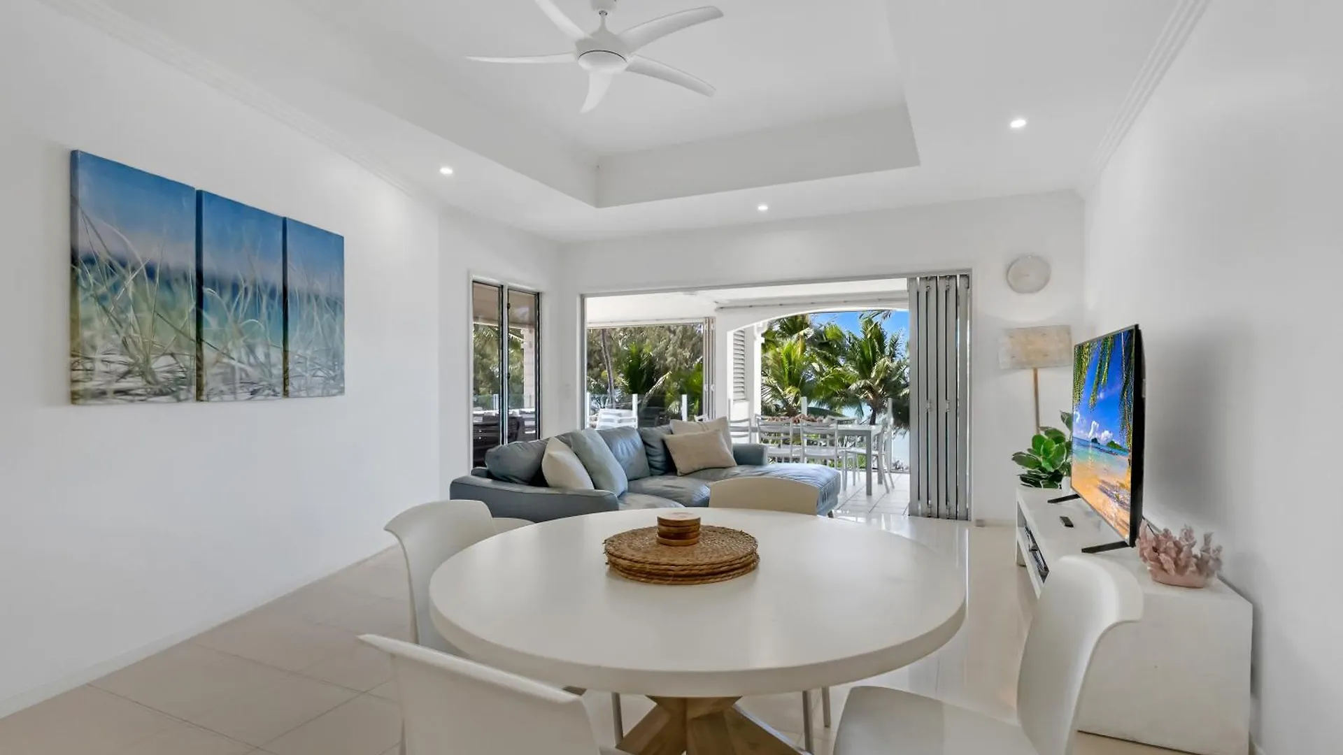 Blanco At Island Views—Beautiful Beachfront Living Palm Cove Australia